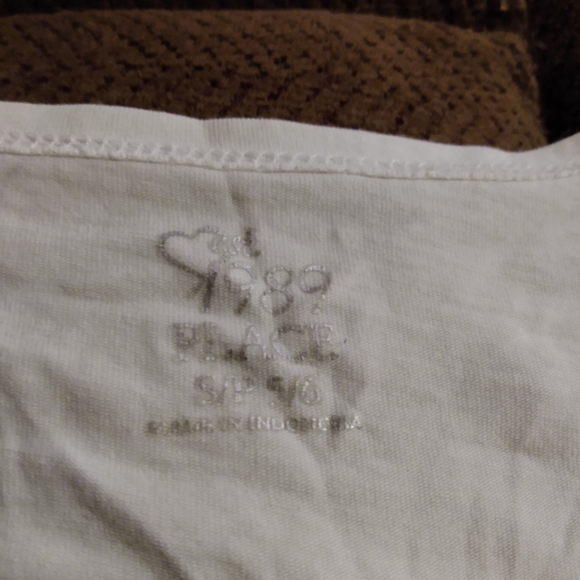 Throw - Picture 4 of 4